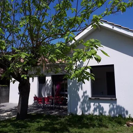 Pres De La אנדרנוס-לה-באינס